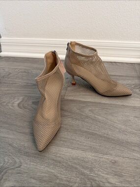 Beige Mesh Pointed-Toe Kitten Heel Booties - Women